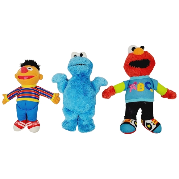 Sesame Street Plush Lot - Talking ABC ELMO, COOKIE MONSTER, & ERNIE 2013 Hasbro - Picture 1 of 10